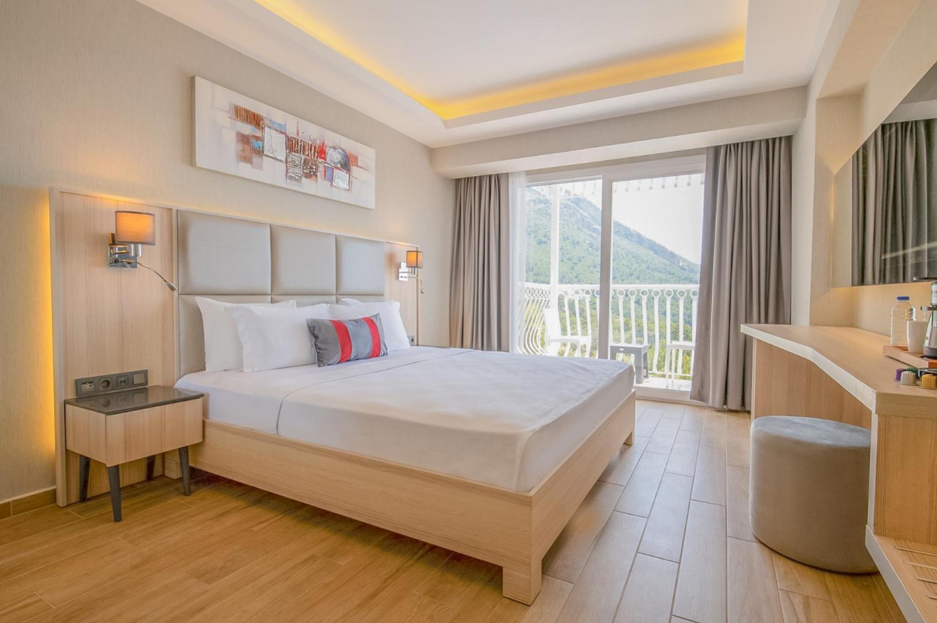 Ramada By Wyndham Fethiye Oludeniz Adult Only Hotel Exterior foto