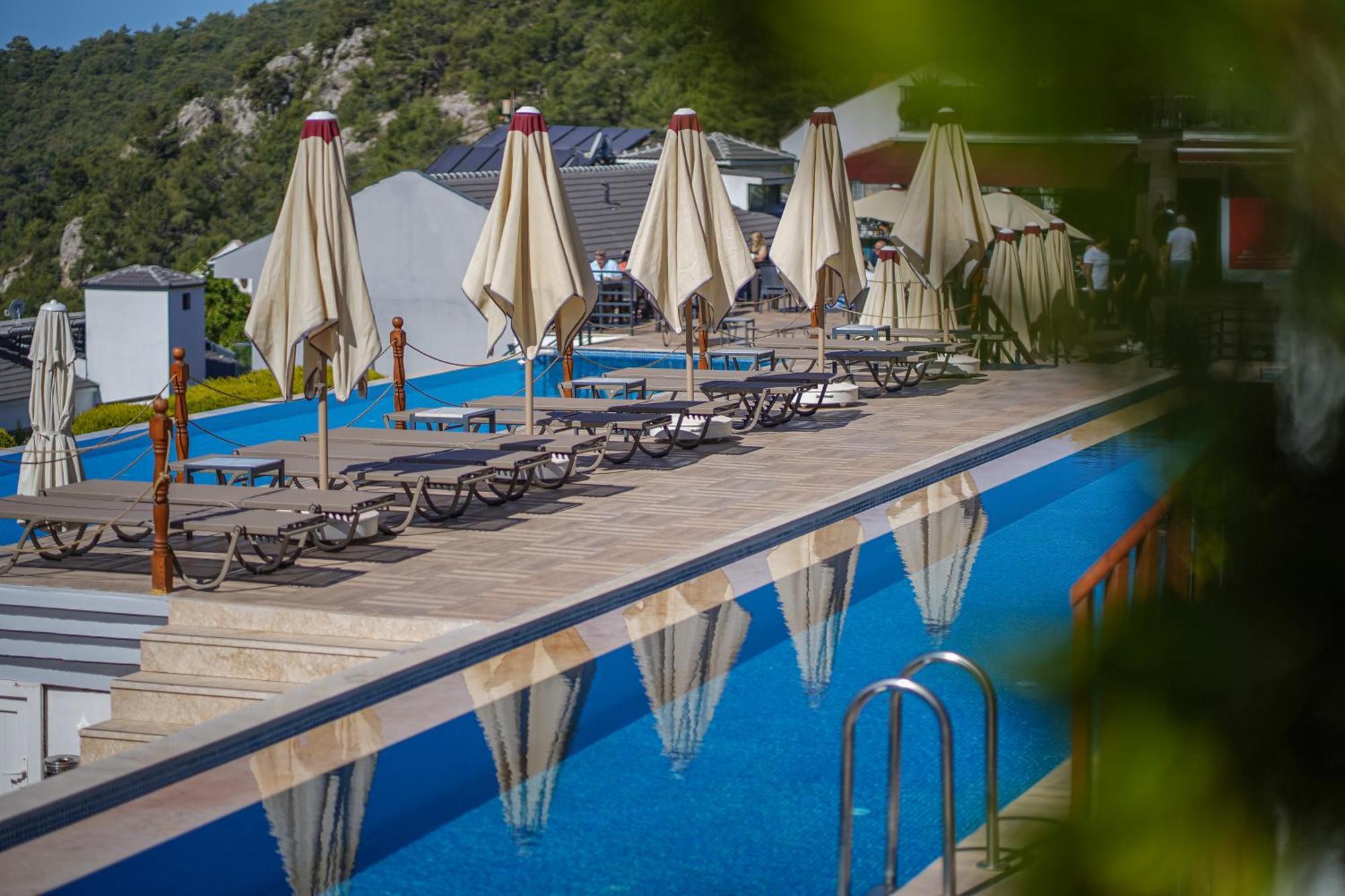 Ramada By Wyndham Fethiye Oludeniz Adult Only Hotel Exterior foto