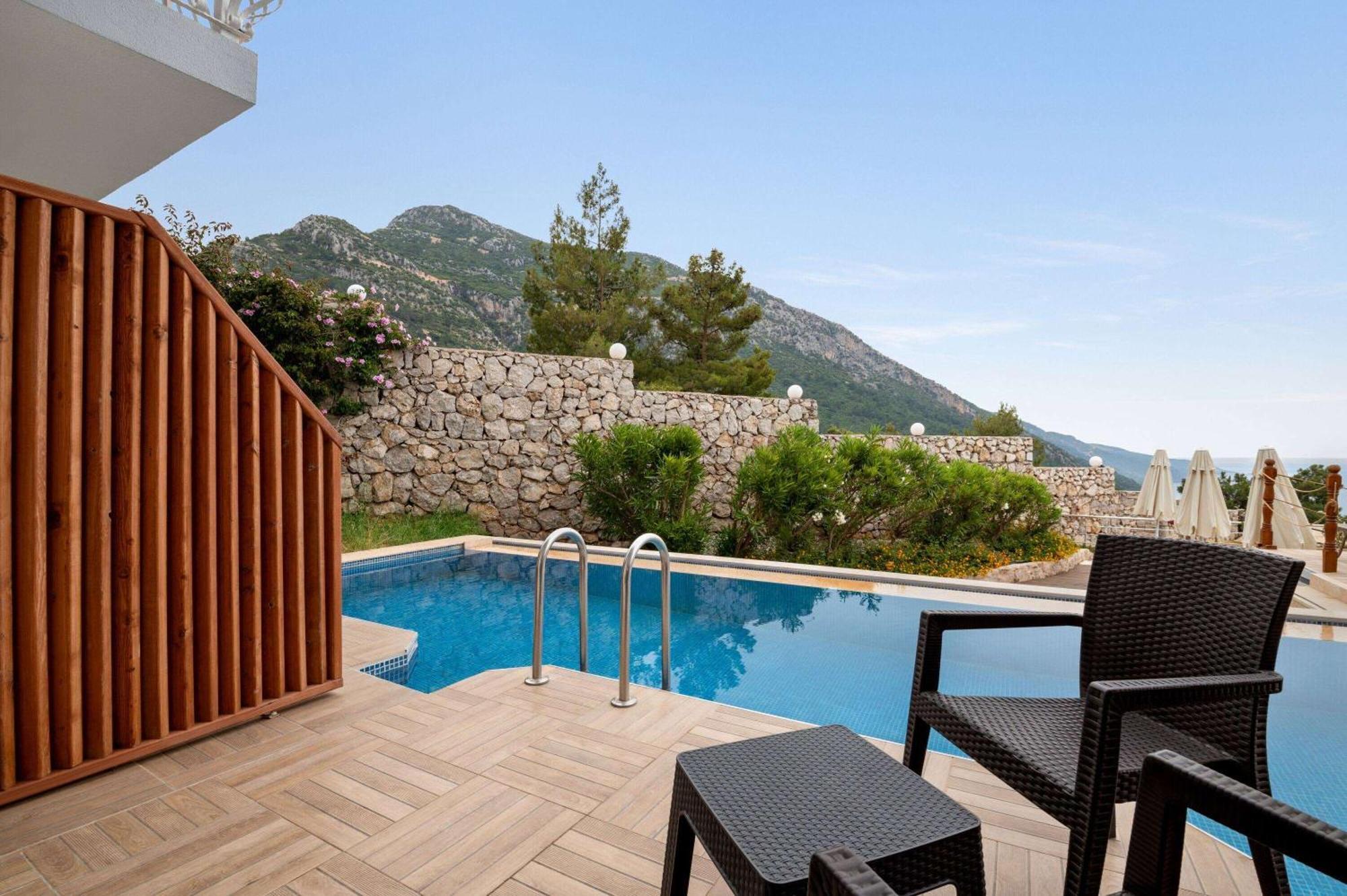 Ramada By Wyndham Fethiye Oludeniz Adult Only Hotel Exterior foto